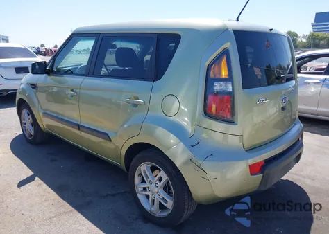 2011 Kia Soul + из США, поврежденный, VIN KNDJT2A23B7279218